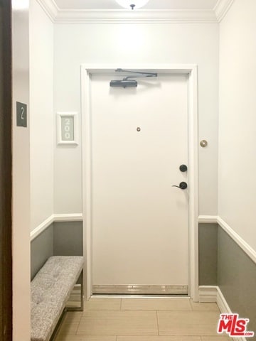 Building Photo - 1227 Granville Ave