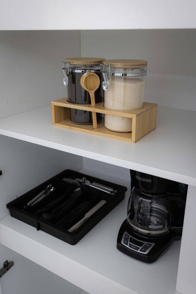 Building Photo - 12607 Larchmere Blvd