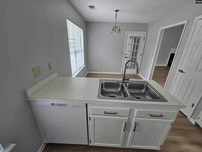 Building Photo - 400 Whitehurst Way