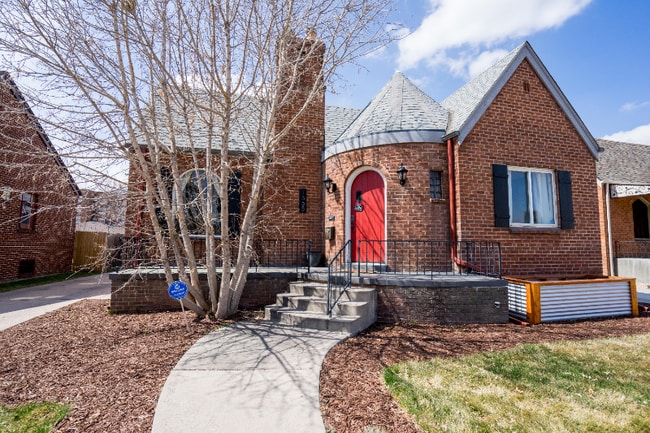 Building Photo - 1555 Winona Ct