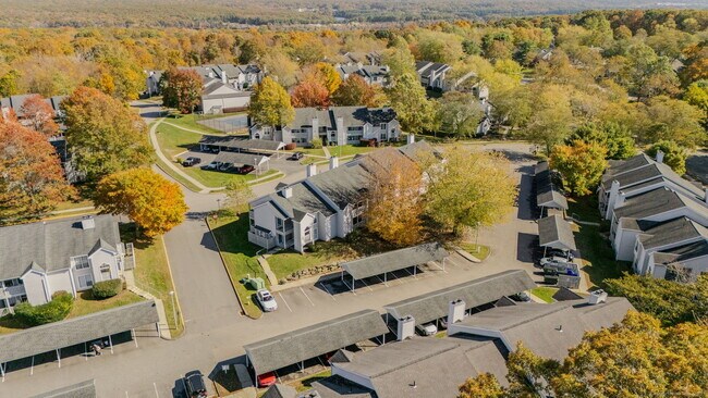 Building Photo - 33 Crown Knoll Ct