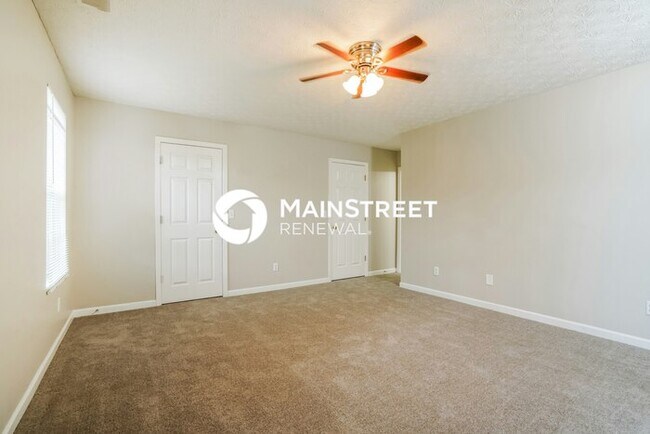 Building Photo - 3 Bedroom Pet-Friendly Home in Jonesboro, GA with Main Street Renewal