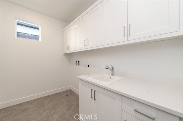 Building Photo - 548 Mulligan