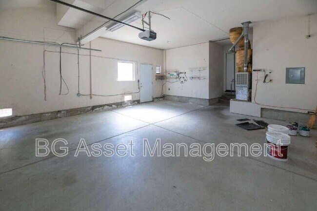 Building Photo - 238 Cinnabar Way