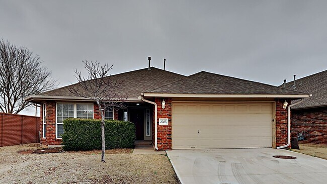 Building Photo - 3 Bedroom Home in Edmond