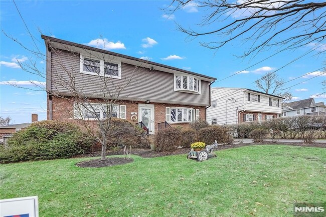 Building Photo - 38 Washington Ave