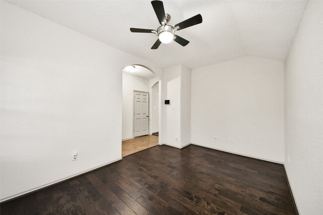 Building Photo - 26131 Travis Brook Dr