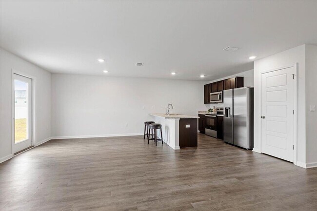 Building Photo - 4522 Rivers Landing Dr