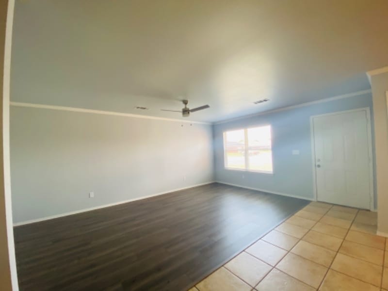 Building Photo - 200 E Marietta Ct