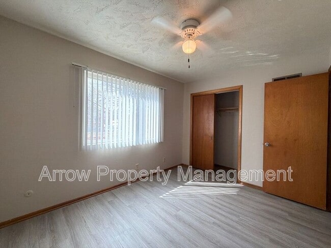 Building Photo - 1410 F St