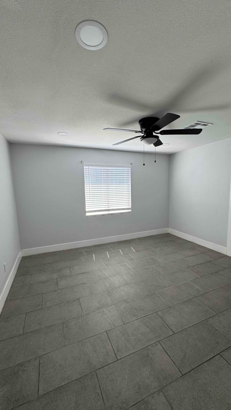 Building Photo - 3837 W Lincoln St