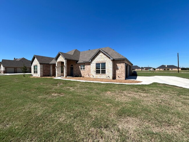Building Photo - Azle Texas Homes For Rent "Azle ISD"