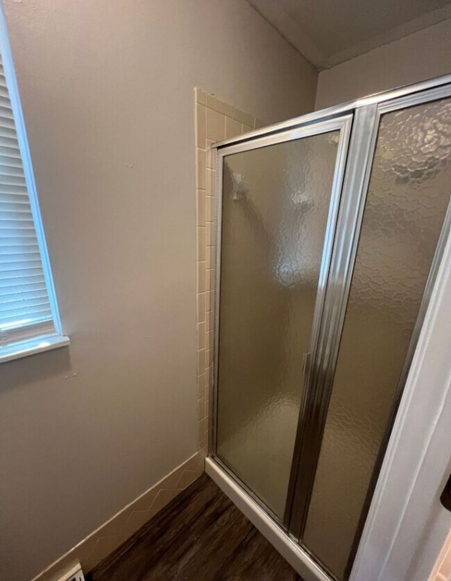 Building Photo - Quiet Cul-de-Sac Home with Bonus Room & Big Backyard!