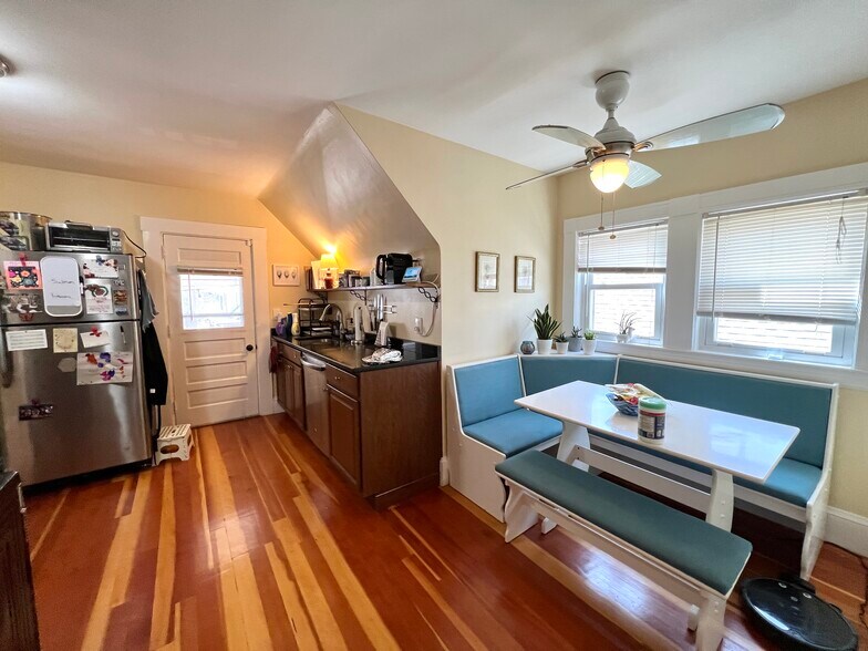 Building Photo - 23 Chandler St