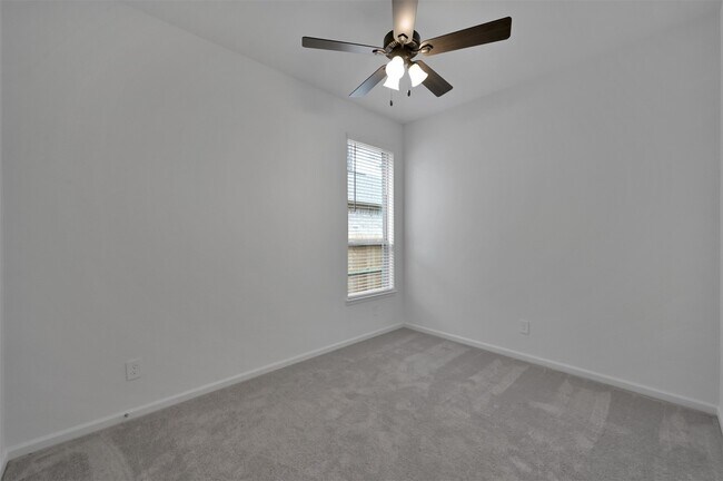 Building Photo - 17841 McClary Cardinal Dr