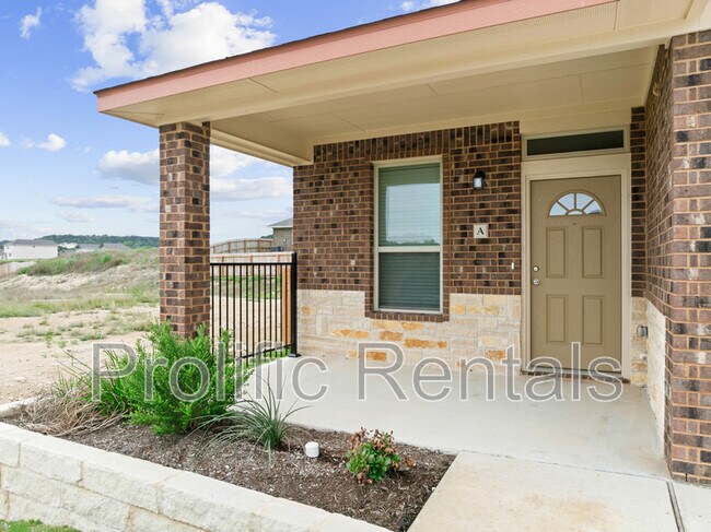 Building Photo - 126 Leon Ln