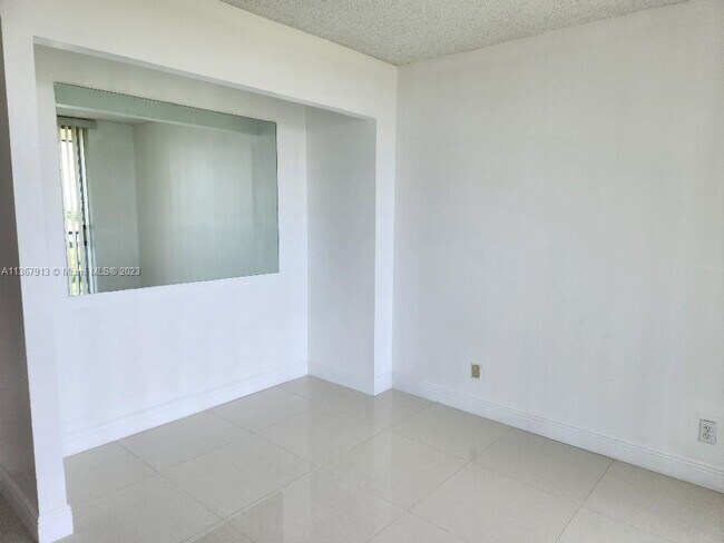 Building Photo - 3771 Environ Blvd