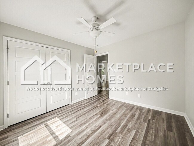Building Photo - 201 Sedgewick Dr