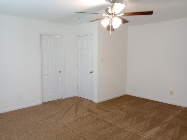 Building Photo - 3517-3519 La Mesa Dr.