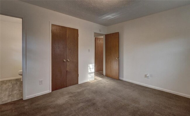 Building Photo - 1291 Todiway Ct