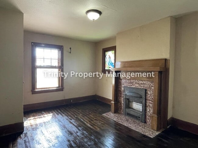 Building Photo - 228 Wildwood St