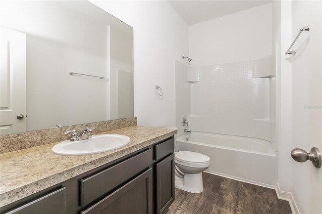 Building Photo - 194 Hidden Lk Lp