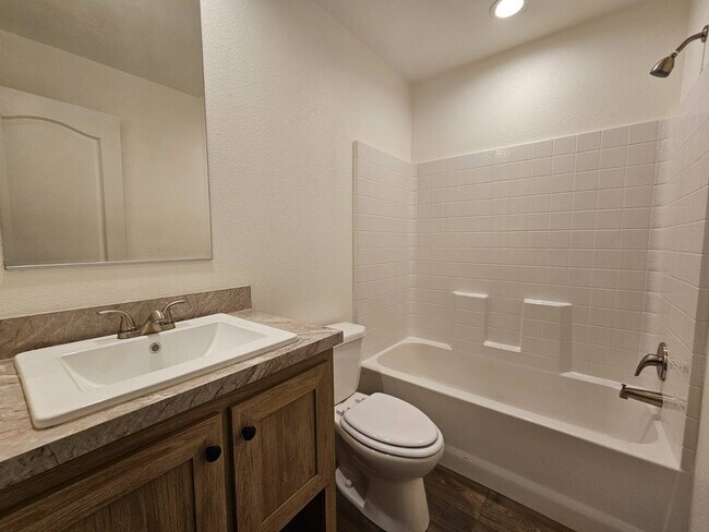 Building Photo - 1409 N French St