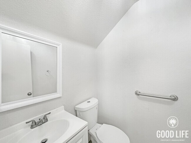 Building Photo - Spacious 5BD/2.5BA Two-Story Home in South San Diego with Large Backyard, Office & Attached Garage
