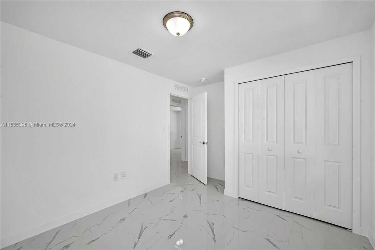 Building Photo - 22300 SW 117th Ave