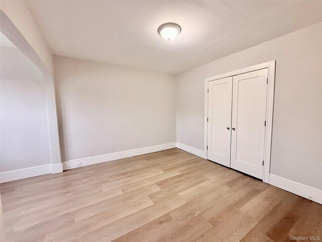 Building Photo - 678 Willis Ave