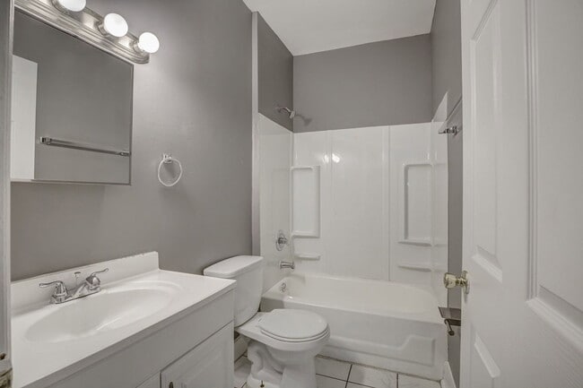Building Photo - 3643 W 8th St