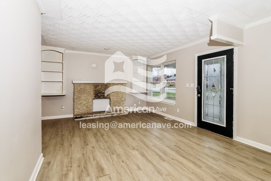 Building Photo - 10100 McNeely Lake Dr