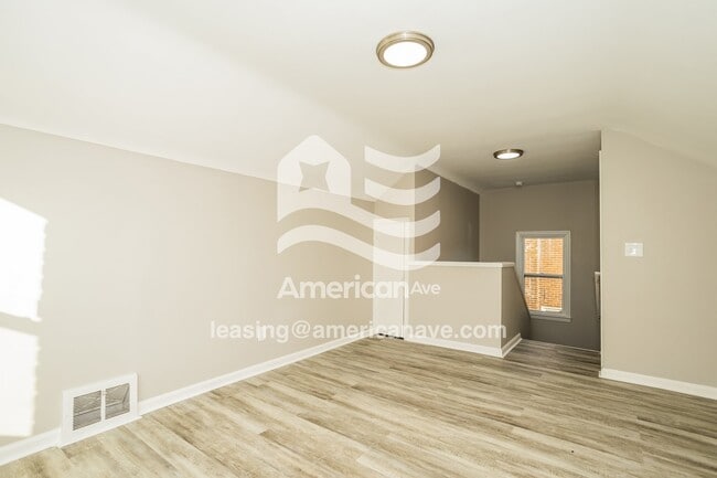 Building Photo - 6000 Cadieux Rd