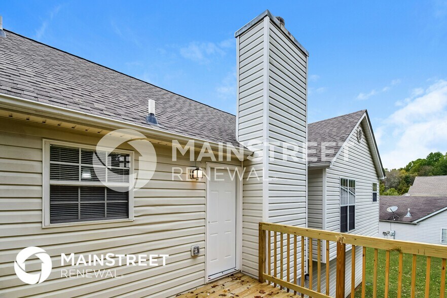 Building Photo - 9407 Rollinghills Dr