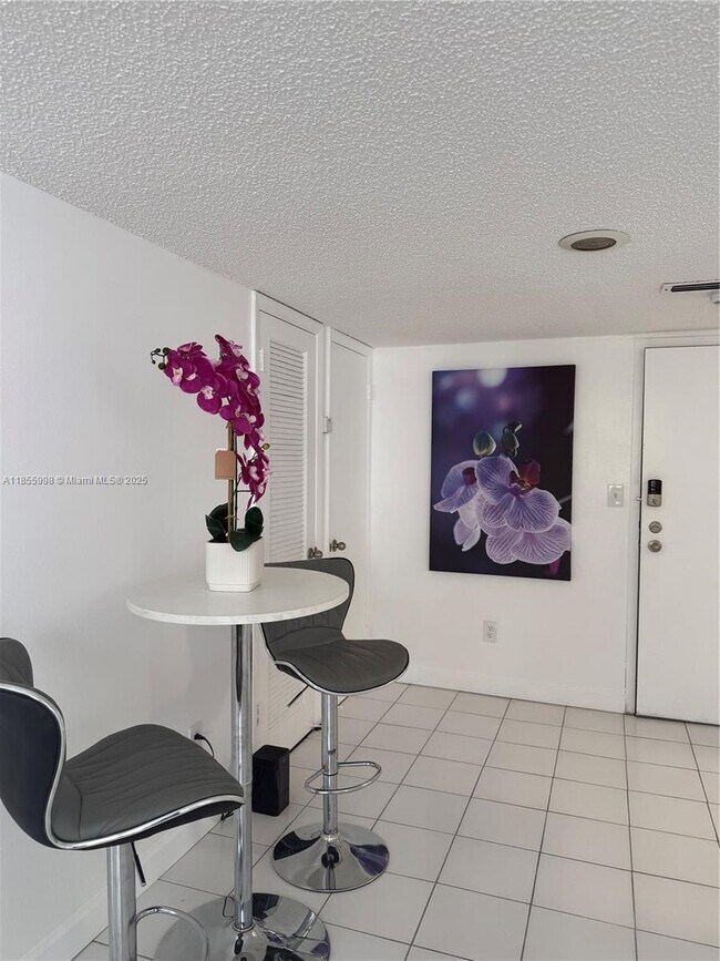 Building Photo - 1390 Ocean Dr