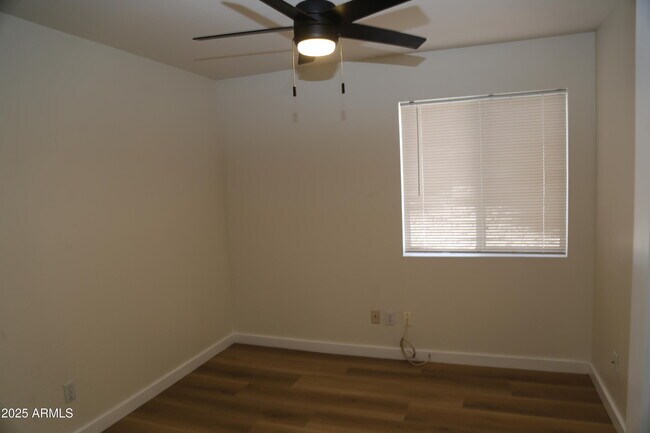 Building Photo - 18602 N 2nd Ave