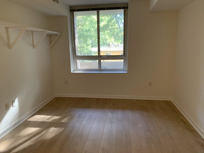 Building Photo - 350 G St SW