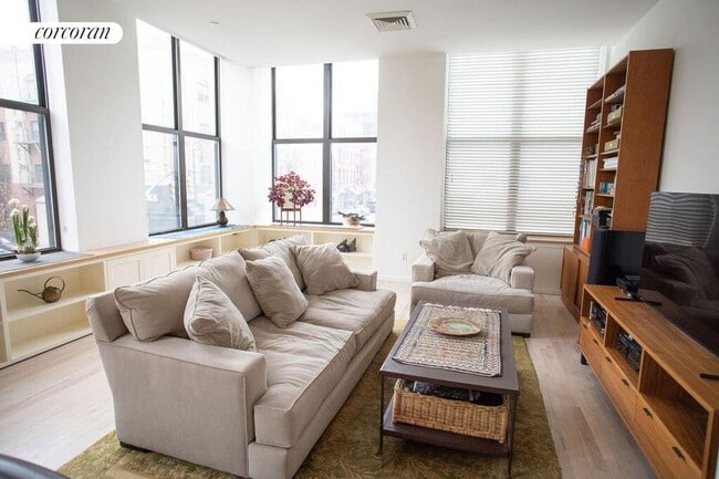 Building Photo - 88 Wyckoff St