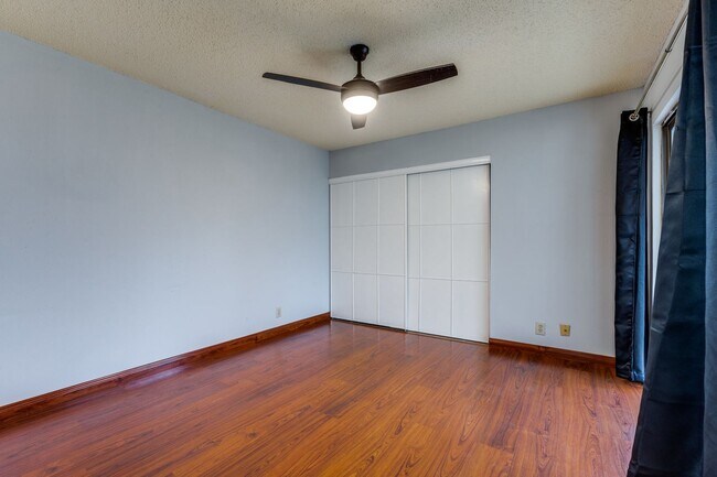 Building Photo - 2-BEDROOM HOME IN HIDDEN MEADOW