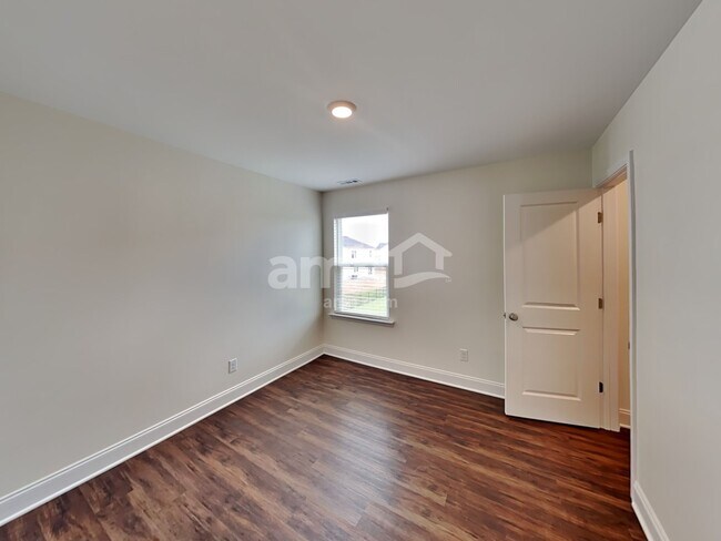 Building Photo - 5332 Virtue Ave