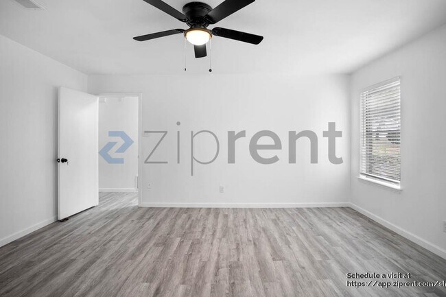 Building Photo - 6829 Shadydale Dr