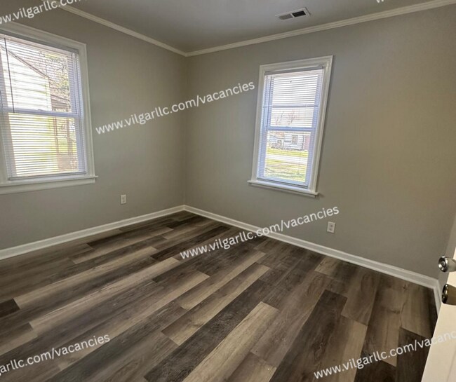 Building Photo - Newly Renovated 2-Bedroom • 1-Bathroom Home