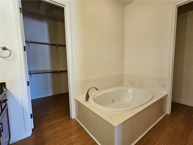 Building Photo - 1155 Casa Palermo Cir