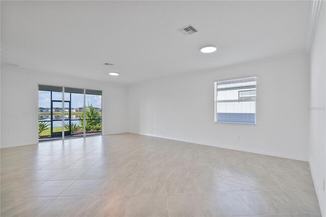 Building Photo - 17604 Fallen Br Wy