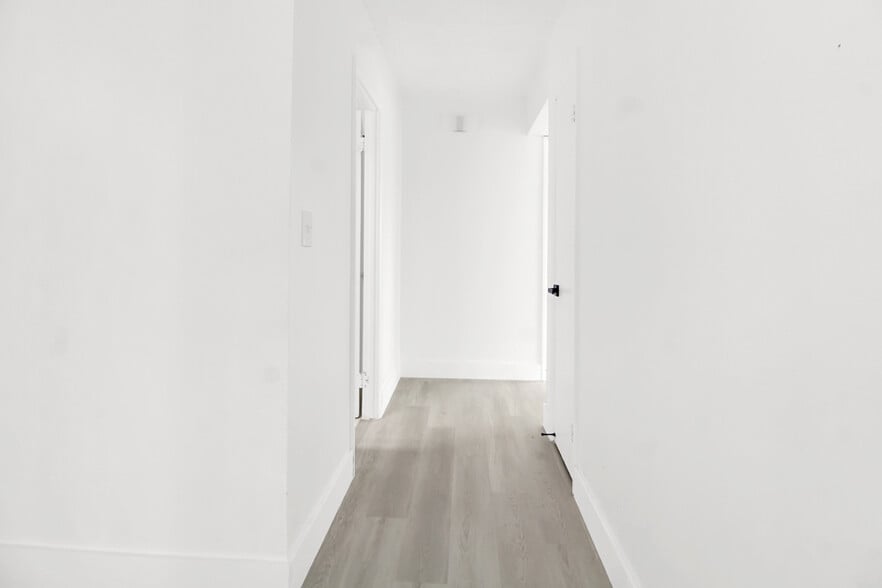 Building Photo - 14850 Naranja Lakes Blvd