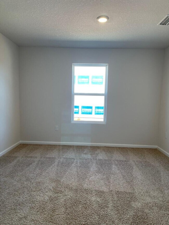 Building Photo - 6461 Slabinski Ln