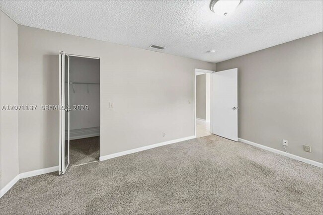 Building Photo - 381 Deer Creek Wildwood Ln E