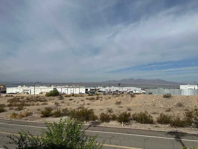 Building Photo - Winter 23/24 Furnished Rental - Nov-Dec-Jan