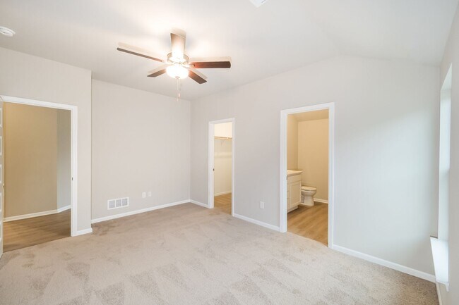 Building Photo - DO NOT MISS THIS! March Move-In Special! New neighborhood - Brand New 3 Bed / 2 Bath in Spring Hi...