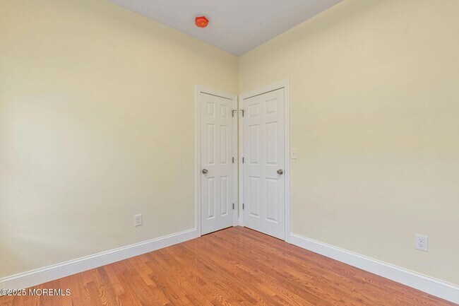 Building Photo - 1222 7th Ave